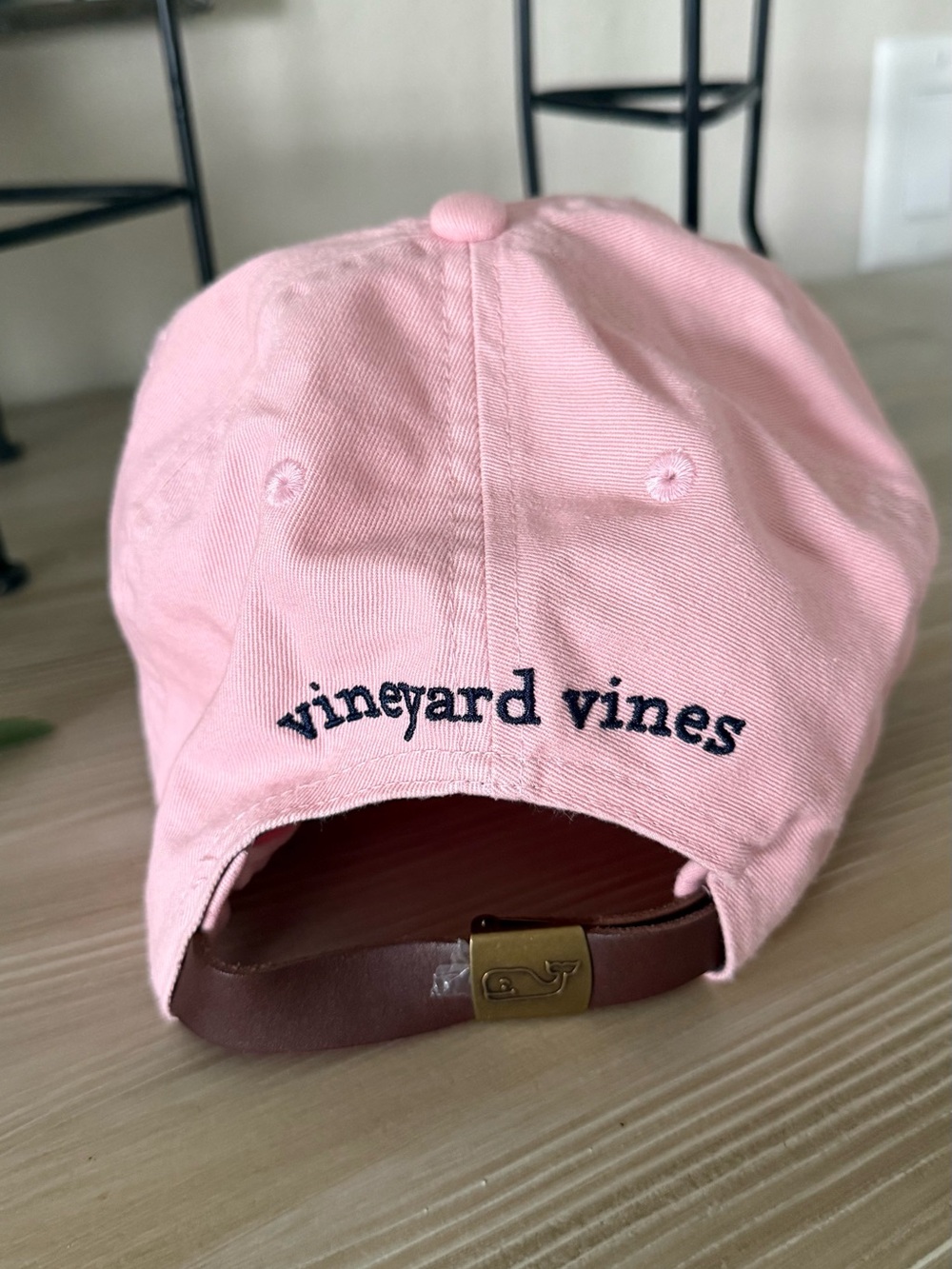 Vineyard Vines adult women’s Pink Whale Baseball Cap - Picture 4 of 4